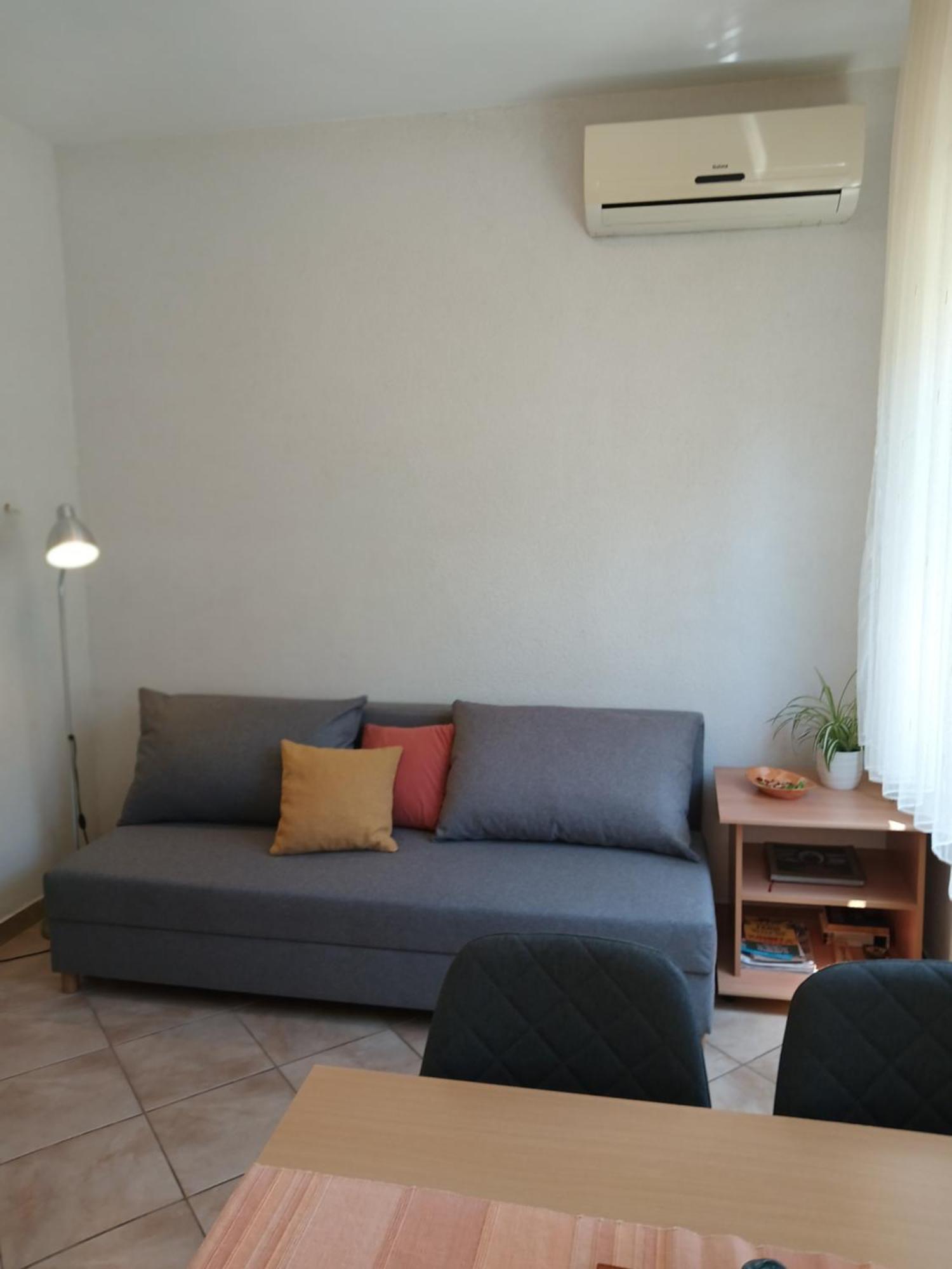 Apartments Jadranka Ivana Pula Exterior foto